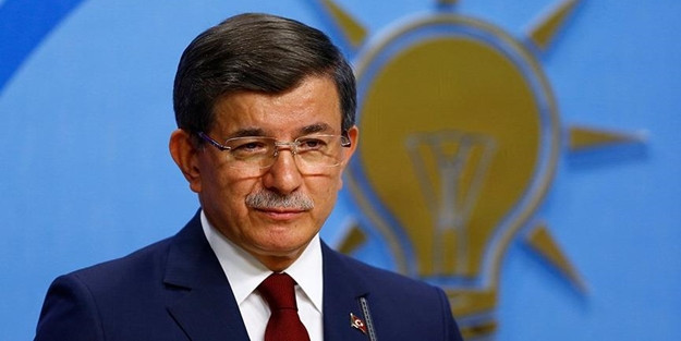 Akit'ten AK Parti'ye Davutoğlu sopası
