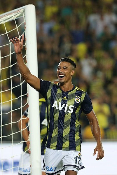 Fenerbahçe yeni sol bekini buldu