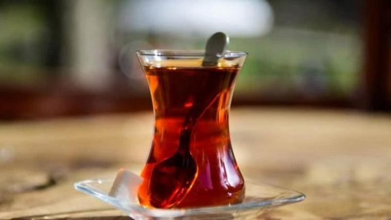Düzenli çay içenlerin beyin sağlığı araştırıldı