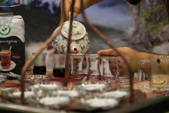Düzenli çay içenlerin beyin sağlığı araştırıldı