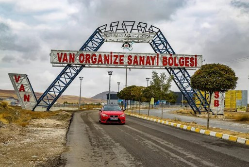 İran'ın otomotiv devi Türkiye'de Fabrika kuracak