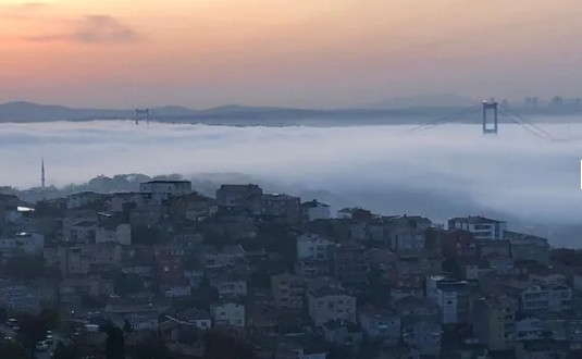 İstanbul Boğazı masallar şehrine dönüştü