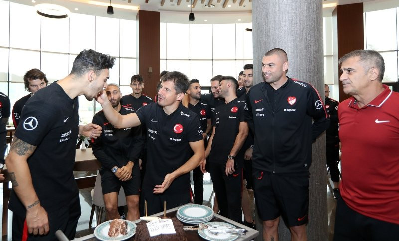 Şenol Güneş'ten sürpriz karar! İşte Türkiye İzlanda maçı ilk 11'i