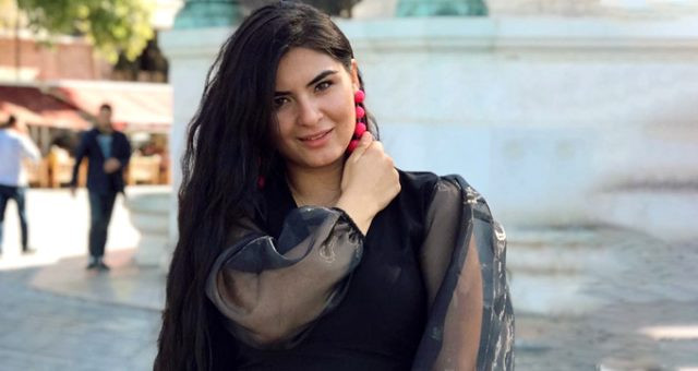 Fenomen gelin adayı Hanife'yi topa tuttular !