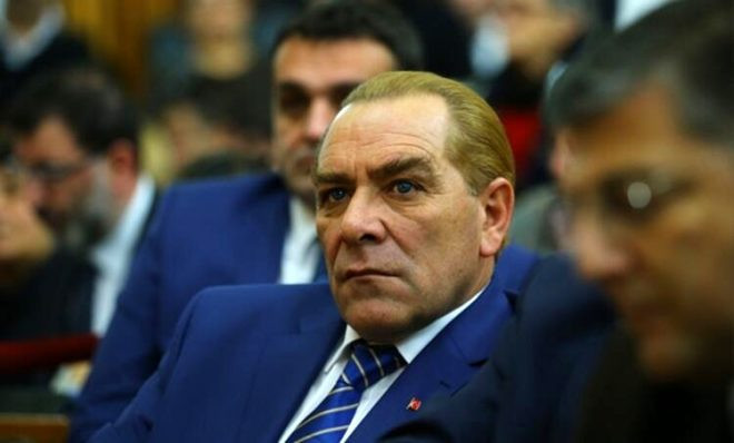 ''Çakma Atatürk''lerin ekmek kavgası ! Birbirlerine girdiler...