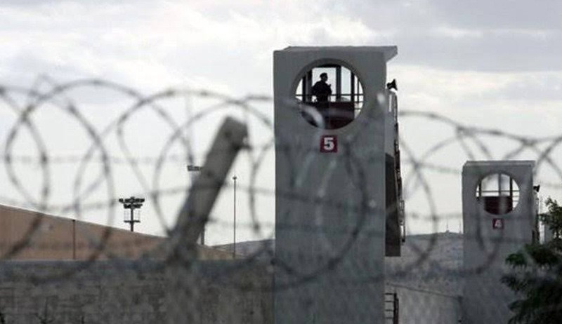 Cezaevinde KHK'lı tutuklulara işkence iddiası