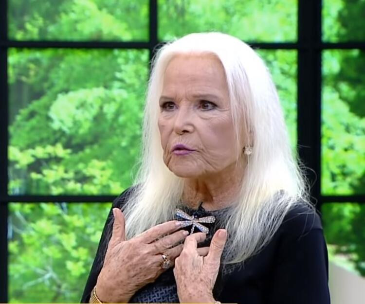 Sevgilisini terk eden Gönül Yazar: Sinek küçük mide bulandırır