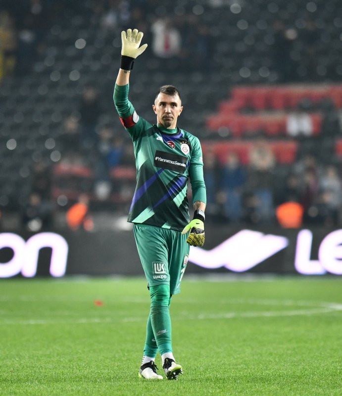 Muslera hakkında flaş iddia! İsrail'e bu yüzden gitmemiş