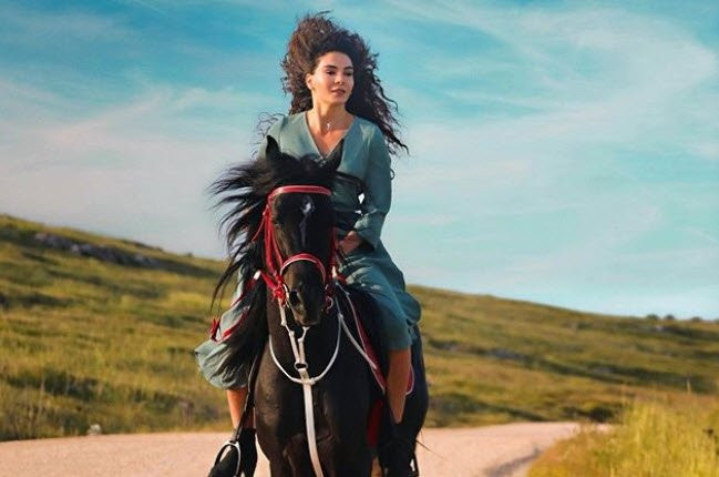 Hercai’nin Reyyan’ı Ebru Şahin'in paylaşımı binlerce beğeni aldı