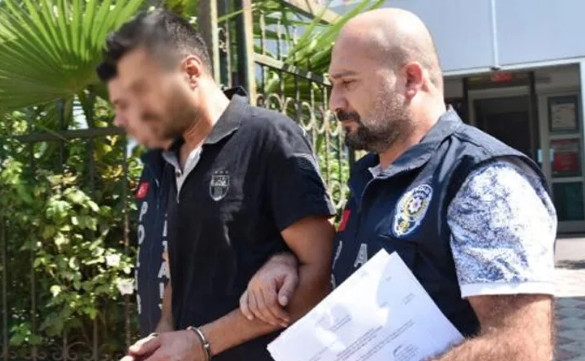 ''Bir eliyle boğarken, diğer eliyle taciz ediyordu''