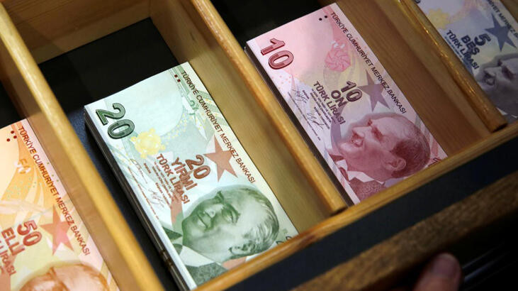 Hazine 2,3 milyar lira borçlandı