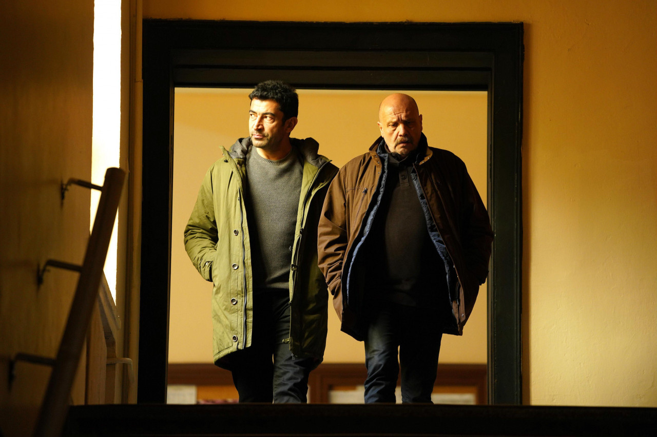 Kenan İmirzalıoğlu'nun yeni dizisinden ilk kare geldi