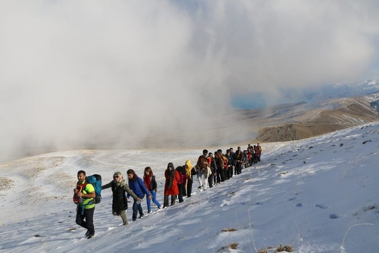 Nemrut Dağı'nda gizemli olay böyle fotoğraflandı