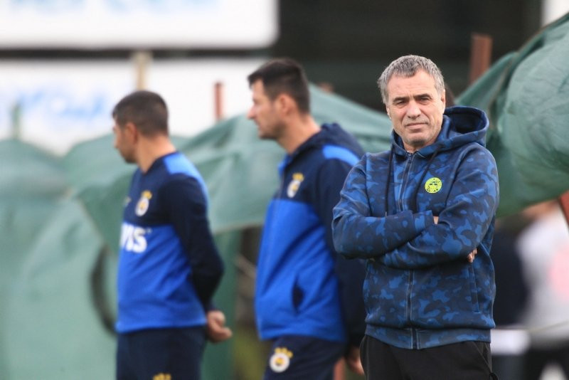 Ersun Yanal kalemlerini kırdı!