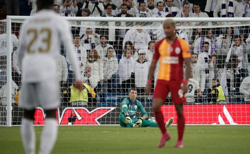 Galatasaray'da taşlar yerinden oynuyor! Fatih Terim onu işaret etti