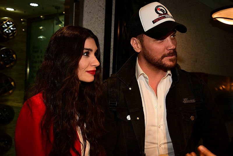 Sinan Akçıl'ın Burcu Kıratlı paylaşımı olay yarattı