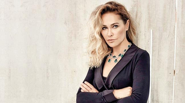 Hülya Avşar: Aşkım için dükkan bastım!