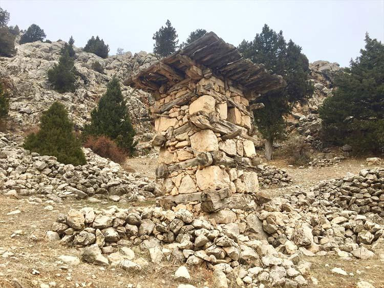 Konya'nın tarihi kuleleri görenleri şaşırtıyor