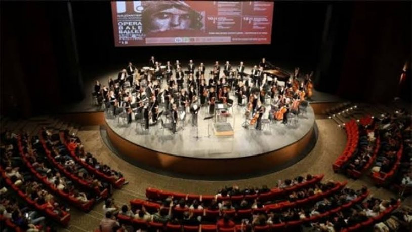 Devlet sanatçıları AK Partilileri "eğlendirecek"