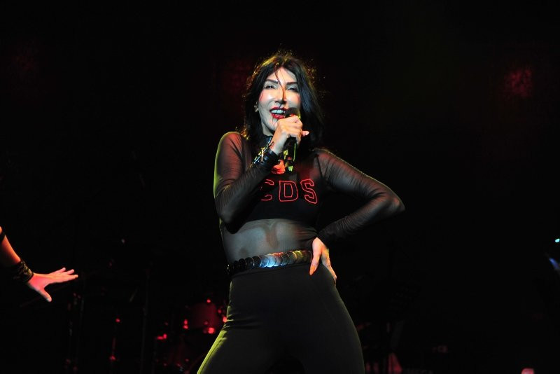 Hande Yener'den rakiplerine: Hepsinin mekanı cennet olsun