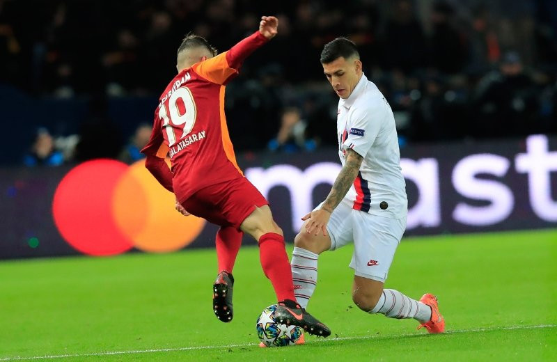 Galatasaray resmen dibi gördü