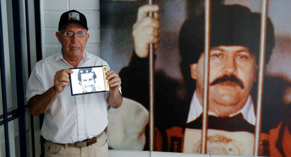 Escobar'ın kardeşinin ürettiği katlanabilir telefon ortaya çıktı