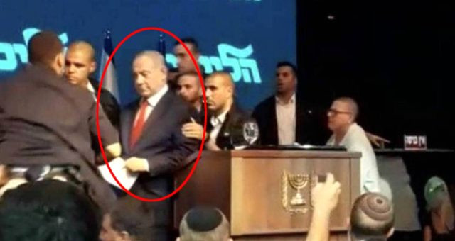 Netanyahu'nun roket paniği ! Sirenler çaldı, apar topar kaçtı