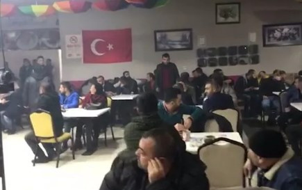 Düğün salonuna "kumar" operasyonu: 102 kişi gözaltı