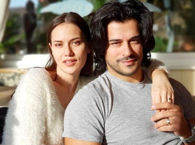 Burak Özçivit'ten aşk pozu