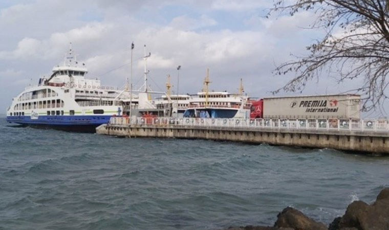 Çanakkale'de feribot seferleri iptal edildi