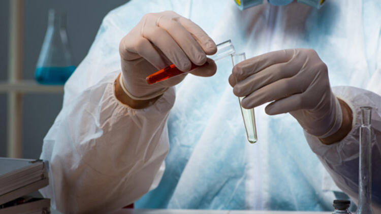 Bilim dünyasını karıştıran o doktora hapis !