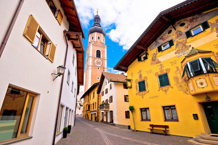 Sudan ucuz ev ! Sadece 1 euroya satışa çıkardılar Haber3