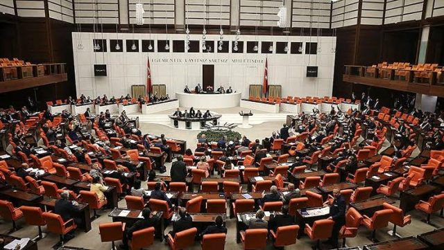 Erdoğan'ın veto ettiği madde yasadan çıkarıldı