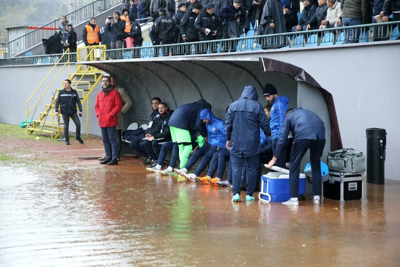 Kupada Hekimoğlu Trabzon-Medipol Başakşehir maçında ilginç olay