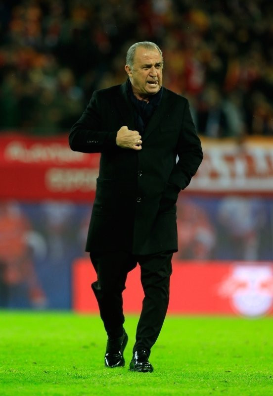 Galatasaray'da sular durulmuyor