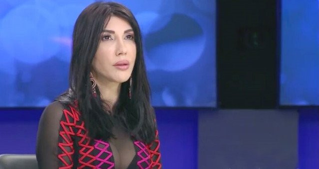 Ceren Özdemir'in görüntüleri ünlüleri ayaklandırdı: O bakışı biliyoruz!