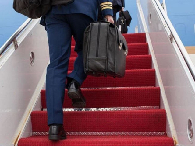 Putin'in yanından ayırmadığı nükleer çantası ilk kez görüntülendi