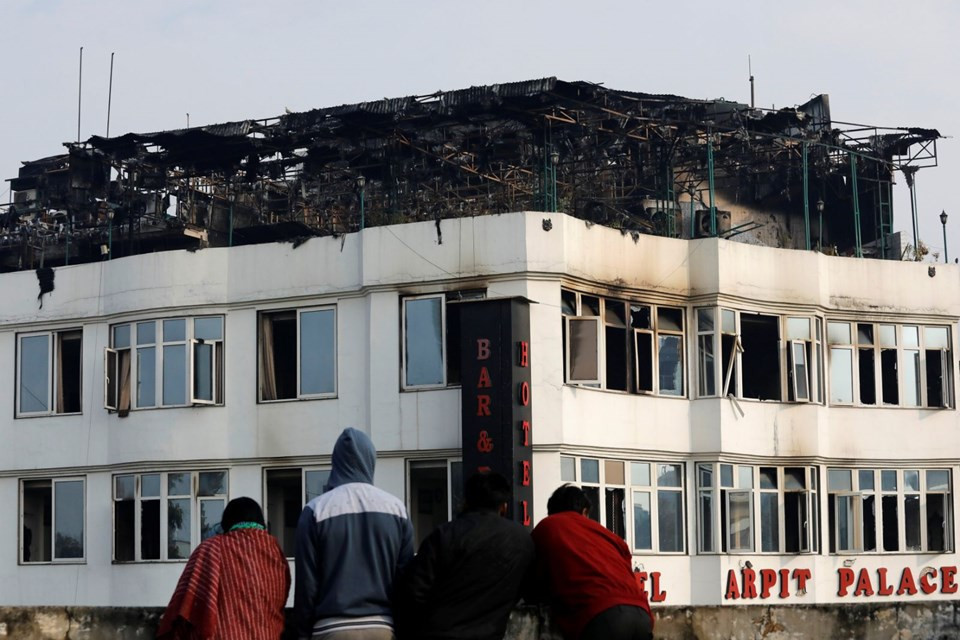 Otelde yangın faciası: 17 ölü, 4 yaralı