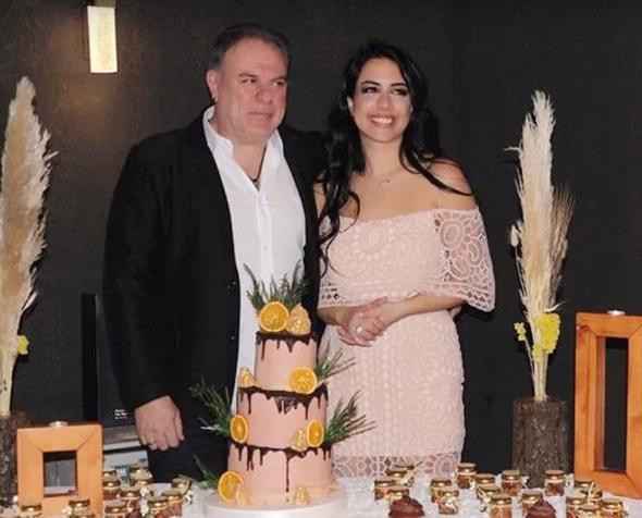 Burak Sergen ile Nihan Ünsal nişanlandı