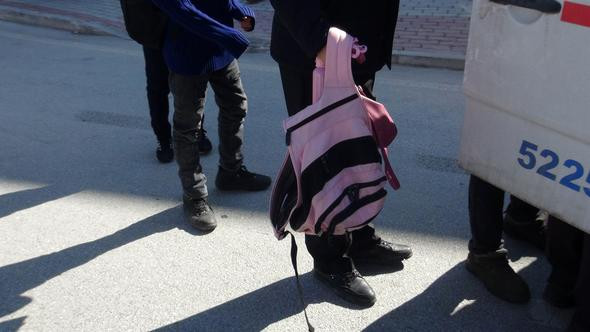 Yürek yakan bakış ! Veliler sinir krizi geçirdi