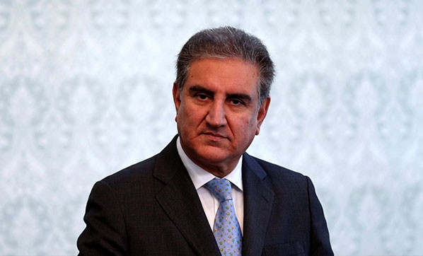 Suudi Arabistan'da verilen hediyeleri hazineye devretti
