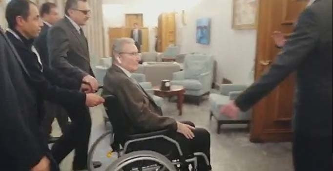 Deniz Baykal Meclis'te yemin etti - Resim : 3