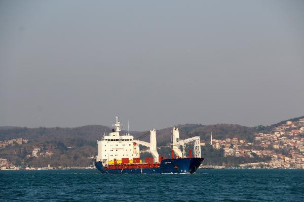 Suriye gemisi İstanbul Boğazı'ndan geçti
