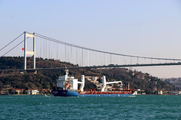 Suriye gemisi İstanbul Boğazı'ndan geçti