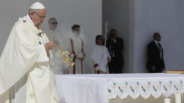 Papa Maduro'nun teklifini kabul etti