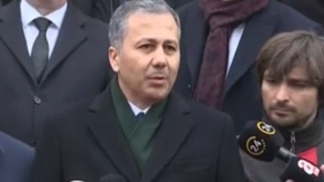 İstanbul Valisi: 7 bina boşaltıldı, çökme riski devam ediyor !