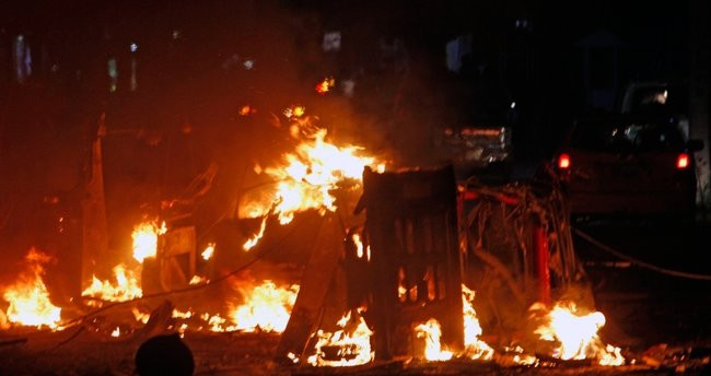 Bomba yüklü araçla saldırı: Çok sayıda ölü var