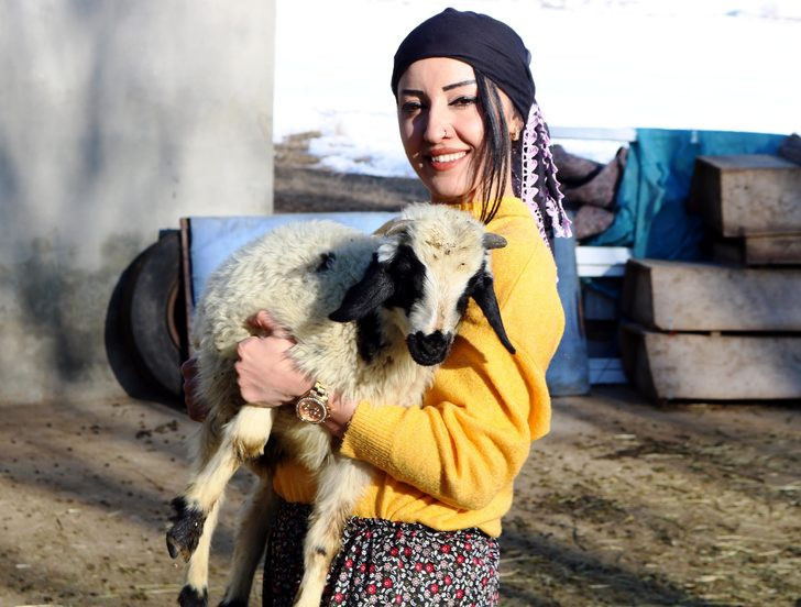 Herkes Meryem'i konuşuyor ! Köyünde bir ilke imza attı - Resim: 1
