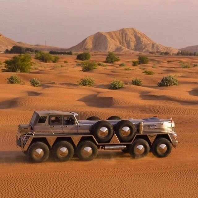 Dubai Şeyhi'nin nefes kesen araç koleksiyonu