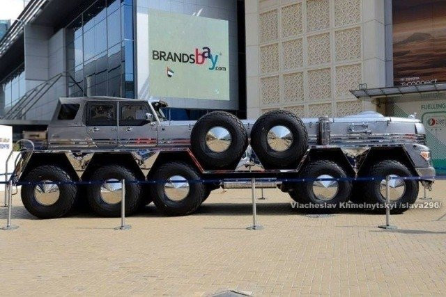 Dubai Şeyhi'nin nefes kesen araç koleksiyonu